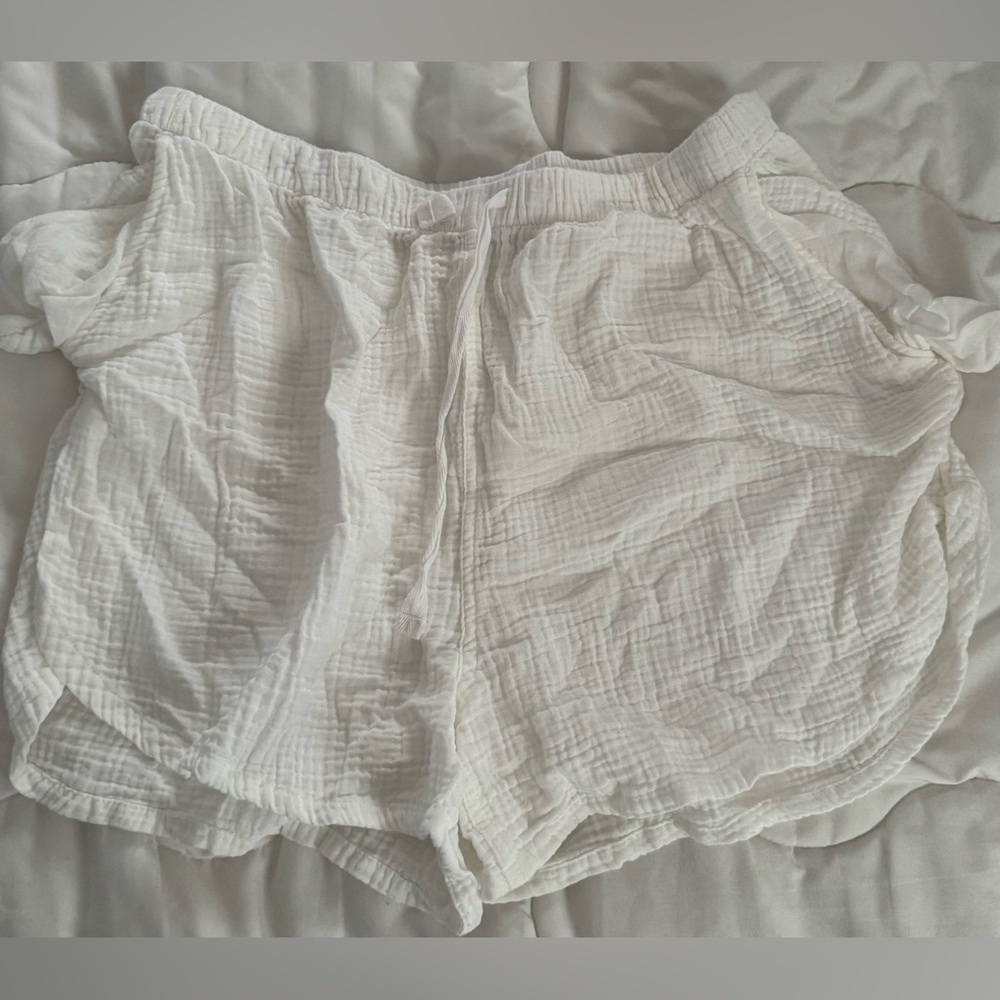 White lounge/sleep shorts
